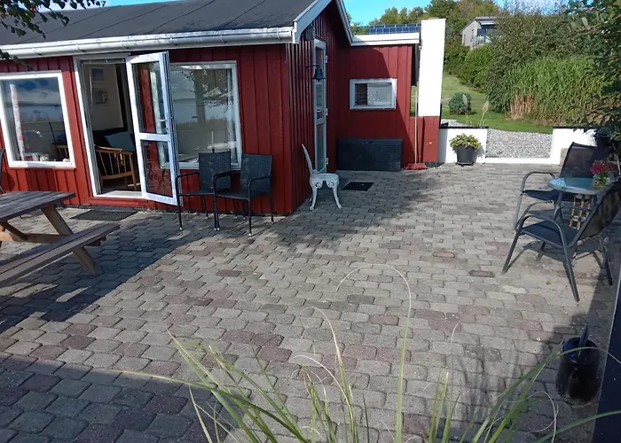 Huset Holiday home *